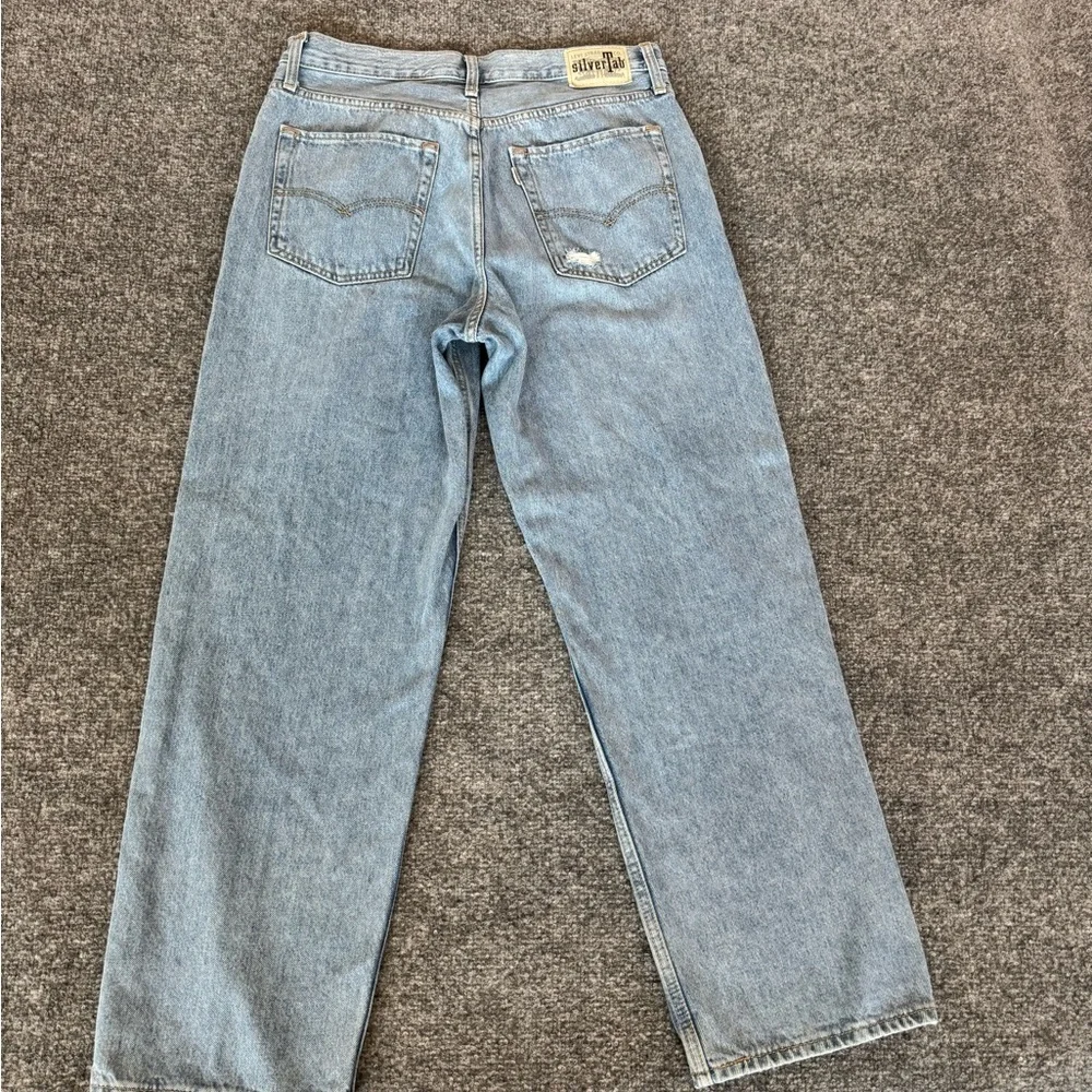 Levi's SilverTab Women’s Jeans Size 31 Blue 94 Baggy Light Distressed